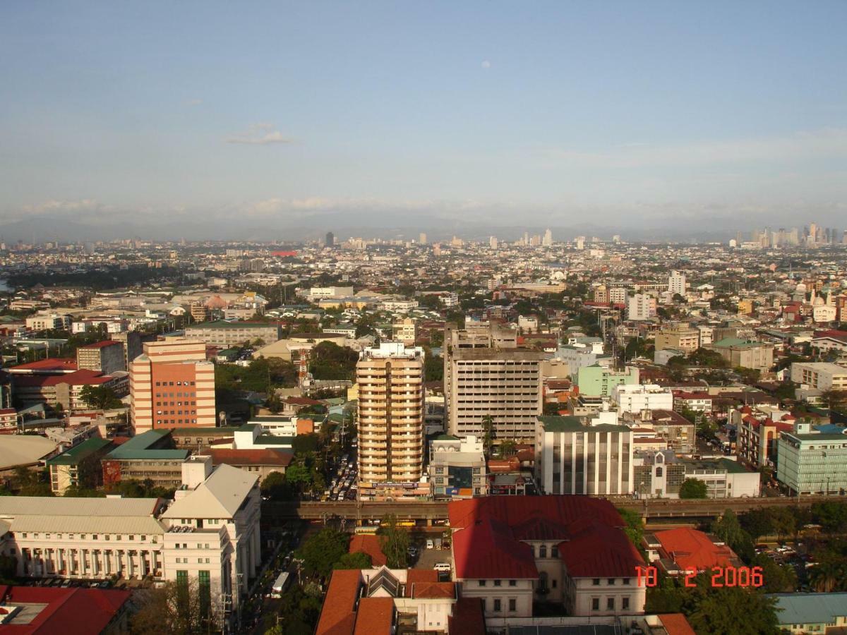 67 Sqm. Condo Unit In Robinson Place Residences Manila Exterior photo