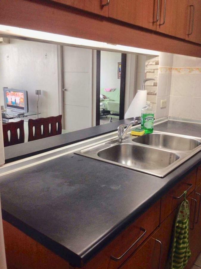 67 Sqm. Condo Unit In Robinson Place Residences Manila Exterior photo
