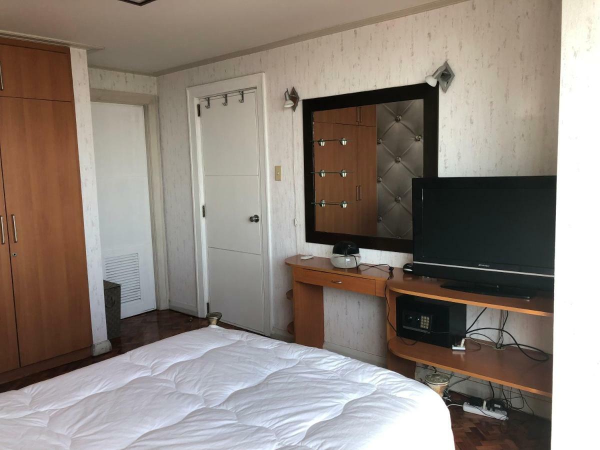 67 Sqm. Condo Unit In Robinson Place Residences Manila Exterior photo