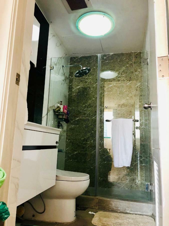 67 Sqm. Condo Unit In Robinson Place Residences Manila Exterior photo