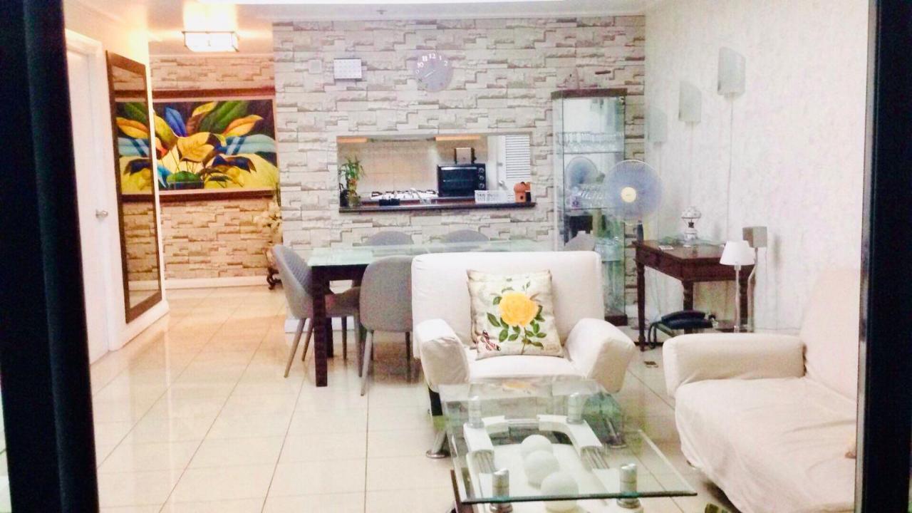 67 Sqm. Condo Unit In Robinson Place Residences Manila Exterior photo